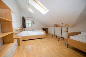 Apartment (3-Room-Maisonette) | 2 Schlafzimmer, Bügeleisen/Bügelbrett, Babybetten, kostenloses WLAN