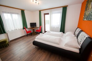 House, Multiple Bedrooms, Mountain View (incl. 250€ + 12€ pp service fee)