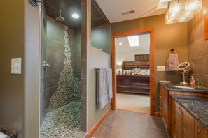 Combined shower/bathtub, hair dryer, towels, soap