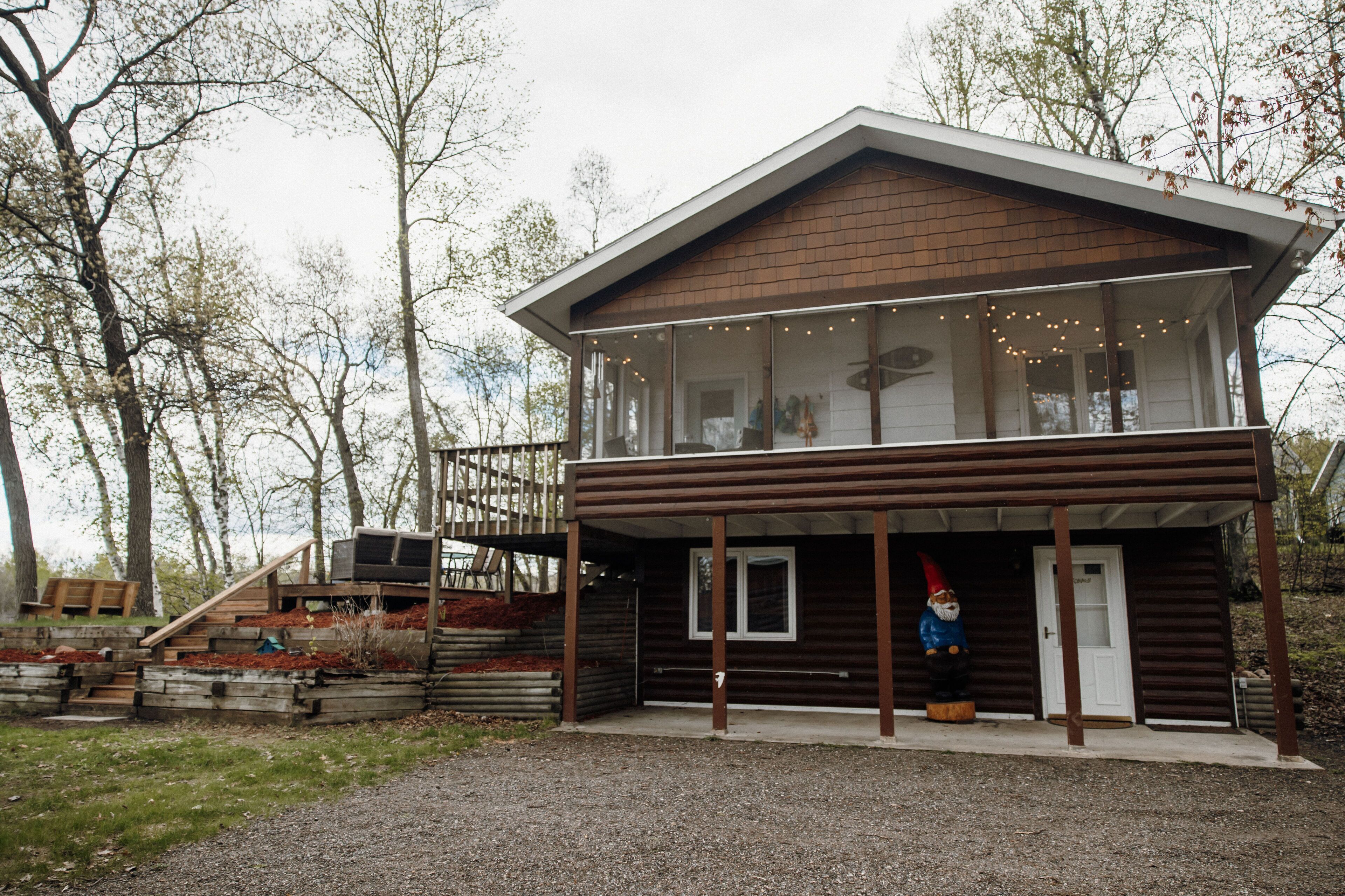 Secluded cabin on Gull Chain - Wood Fired Sauna, Sand Beach, Pontoon in Brainerd, United States