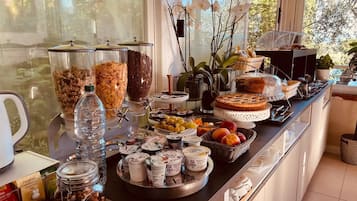 Daily buffet breakfast (EUR 12.50 per person)
