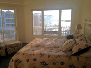 3 chambres, fer et planche à repasser, lit parapluie, Wi-Fi gratuit