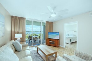 Smart TV, DVD player