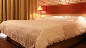 Room - Home Inn (Kunming)