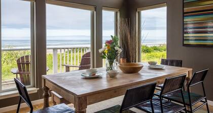 Modern Ocean Front Home on a Sandy Beach! Hot Tub & Game Room!