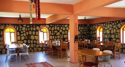 Nemrut Kervansaray Hotel