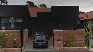 Exterior - Class, Style and Location in Carlton (Carlton)