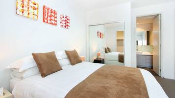 Apartment, 3 Bedrooms | 3 bedrooms, iron/ironing board, cots/infant beds, rollaway beds