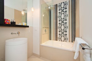 Bathroom - St Kilda Garden Views (St Kilda)