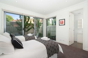 Apartment, 2 Bedrooms - Style in the Heart of Caulfield (Caulfield)