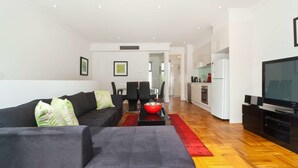 Appartement, 2 chambres | Salle de séjour