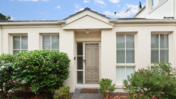Unclassified image, 1 of 7, button - Smart Caulfield Townhouse (Caulfield South)