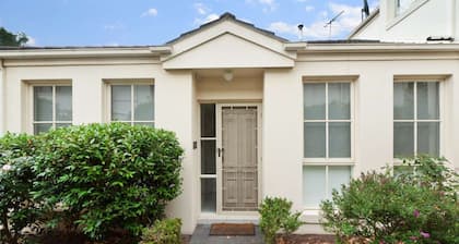 Smart Caulfield Townhouse