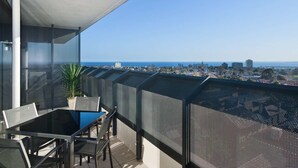 Apartment, 2 Schlafzimmer | Balkon