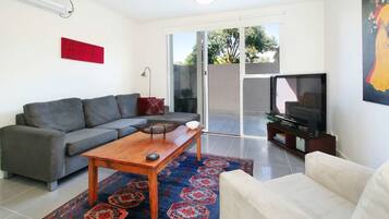 Apartment, 2 Bedrooms | Living room | TV, Netflix, DVD player