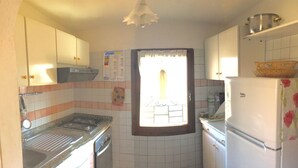 Private kitchen - Rose Apartment III (Budoni)