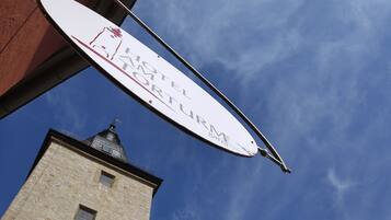 Façana frontal de l'allotjament