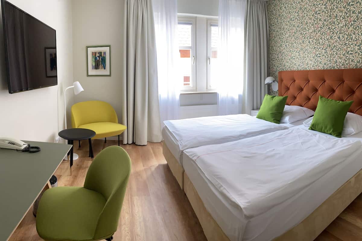 double room | premium bedding, in-room safe, individually decorated
