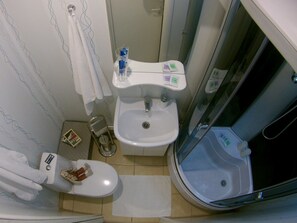Shower, towels