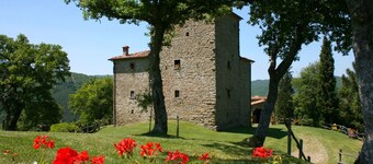 Wonderful private villa for 16 people with WIFI, private pool, TV and parking