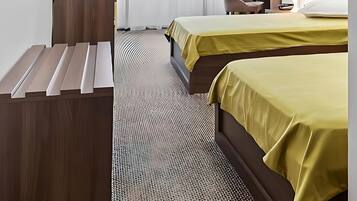 Comfort Twin Room, 2 Katil Bujang (Single) | Peti besi dalam bilik, meja, katil lipat simpan/tambahan, Wi-fi percuma