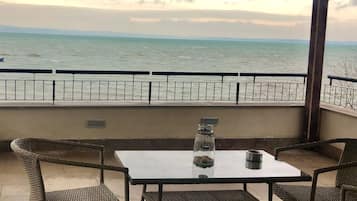 Utsikt mot strand/hav