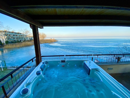 3 outdoor pools, pool umbrellas, pool loungers. Royal Mediterran Hotel