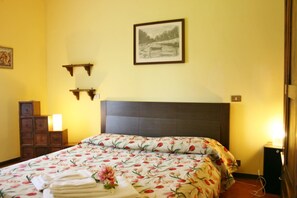 4 habitaciones, decoración personalizada y muebles diferentes 