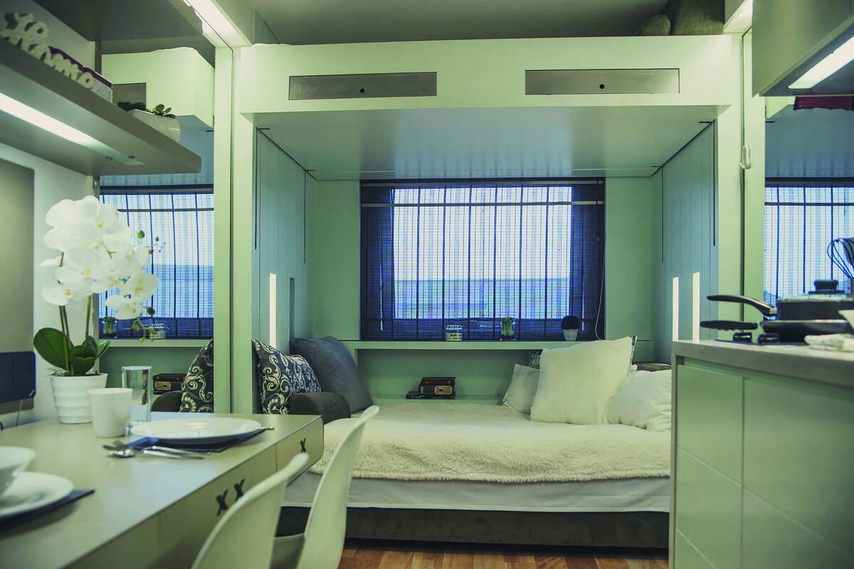 Desk, blackout drapes, WiFi (free), bed sheets