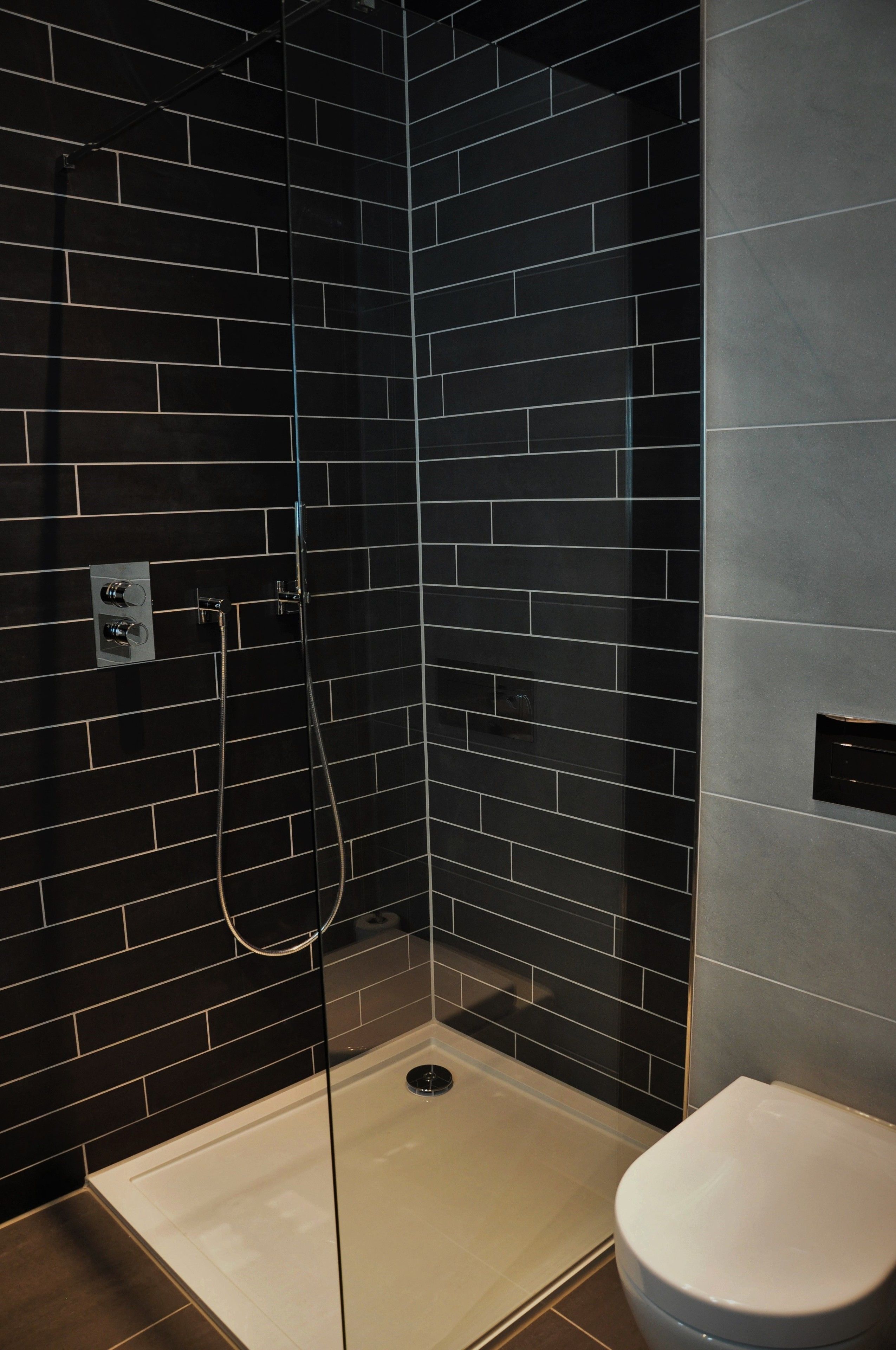 shower, rainfall showerhead, free toiletries, hair dryer