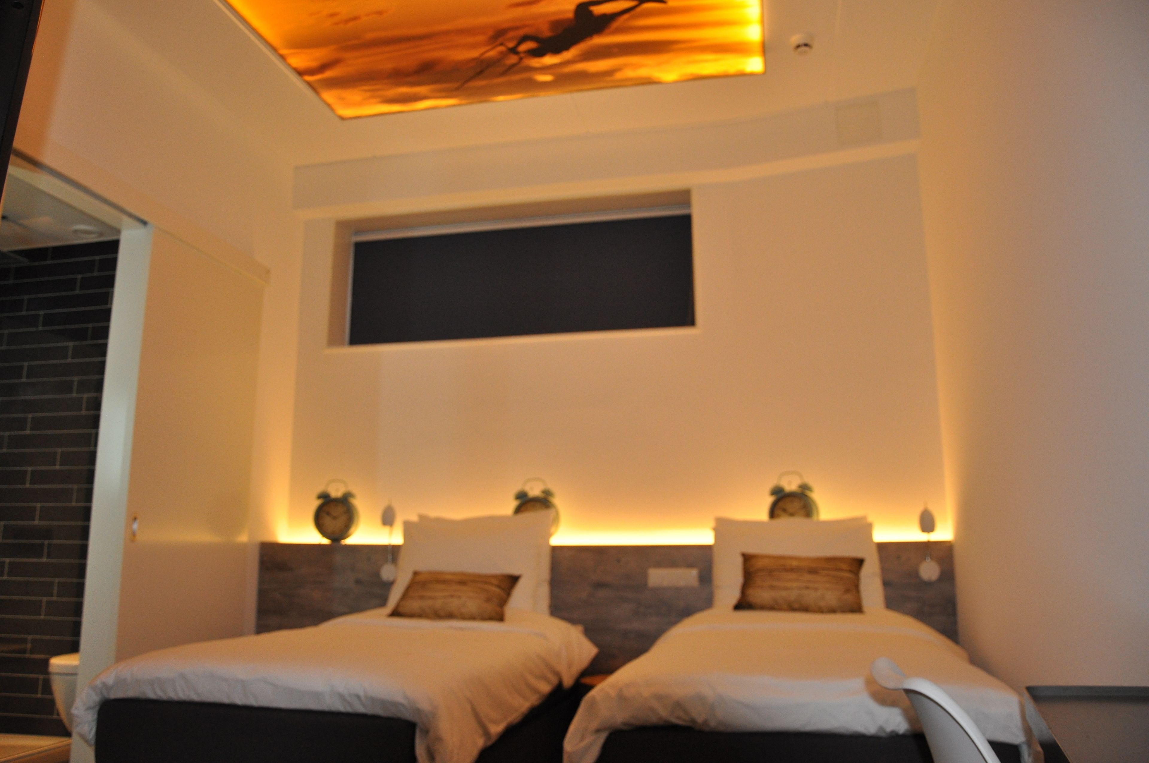 comfort twin room | 1 bedroom, desk, soundproofing, iron/ironing board