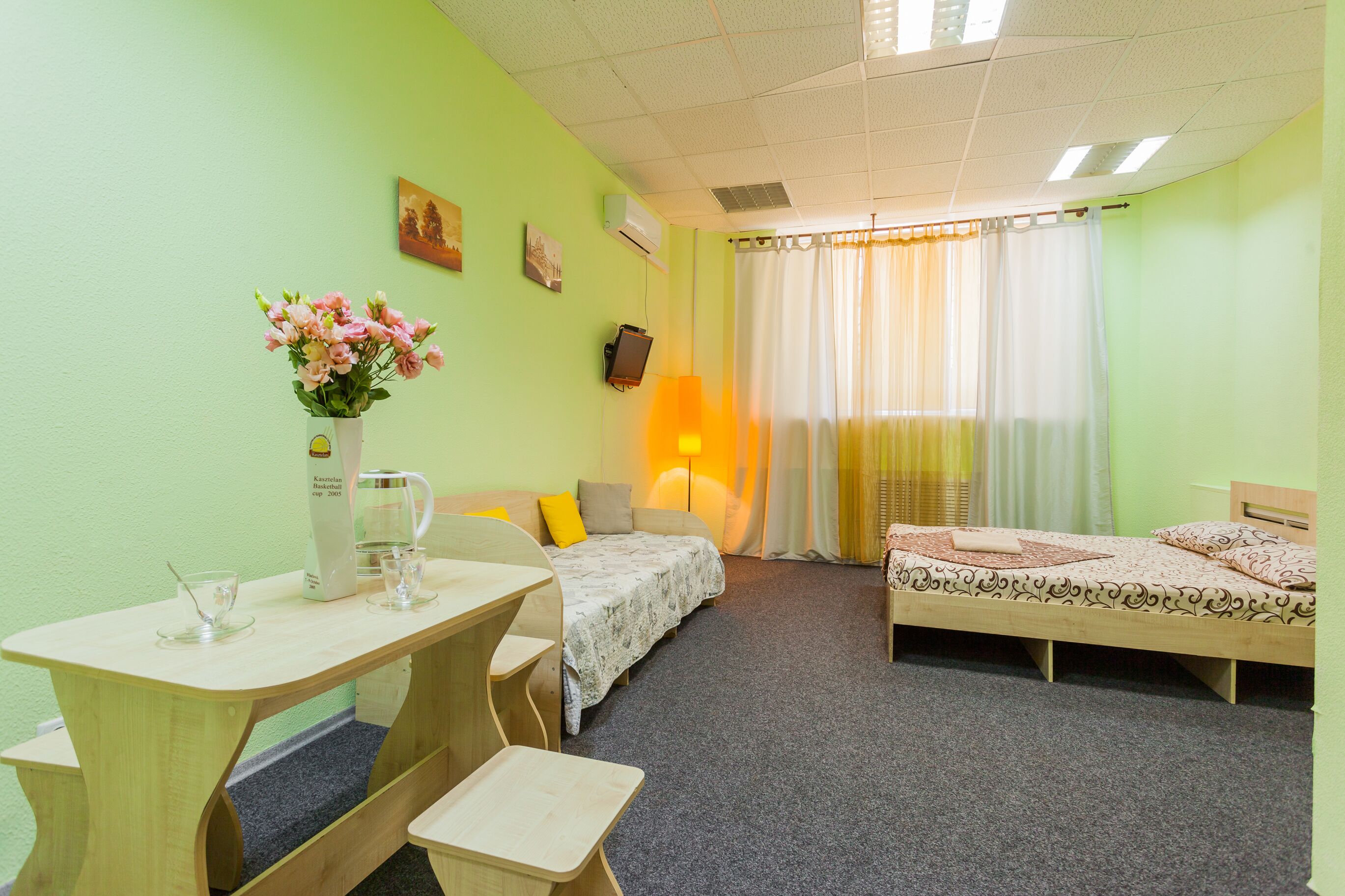 مكواة/لوح كي وواي فاي مجانًا وملاءات أسرّة