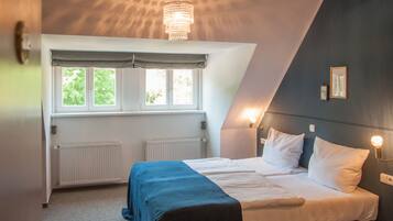 Standard-Doppelzimmer | Allergikerbettwaren, VerdunkelungsvorhÀnge, kostenloses WLAN, BettwÀsche