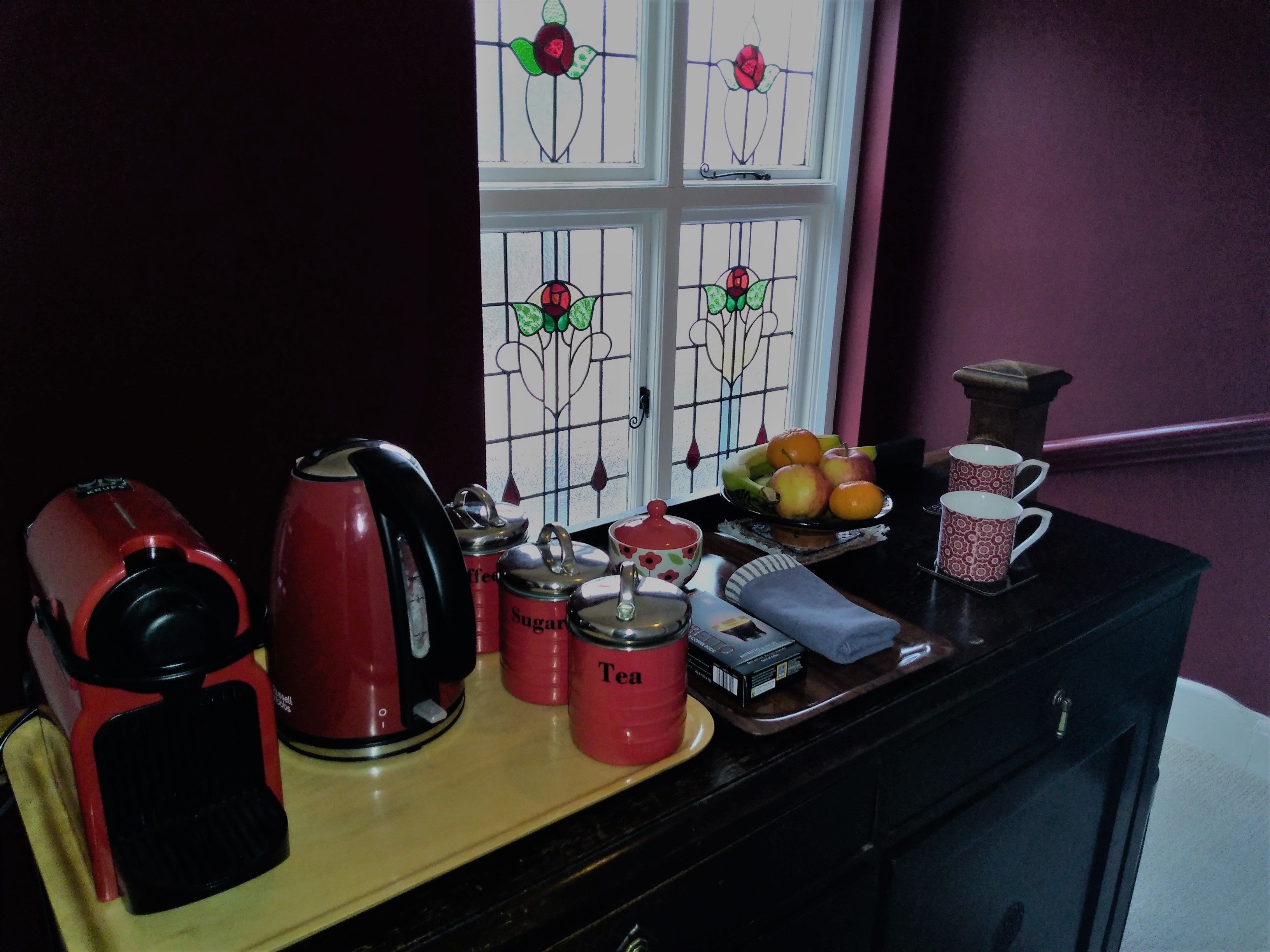 Deluxe Suite, 2 Bedrooms, Terrace | Living area | 20-inch flat-screen TV with cable channels, TV, DVD player