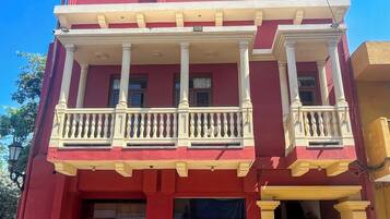 Fachada da propriedade