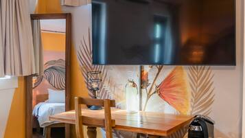 Premium Room | Free WiFi, bed sheets