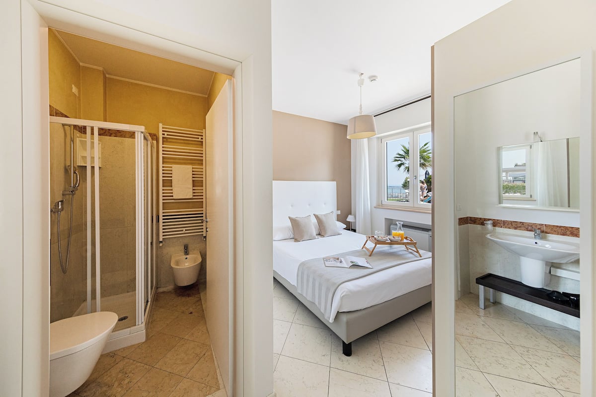 Standard Apartment, 1 Bedroom | 1 bedroom, iron/ironing board, free WiFi, bed sheets