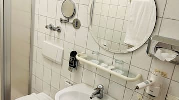 Standard Double Room | Bathroom | Deep-soaking bathtub, rainfall showerhead, free toiletries, hair dryer