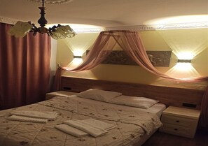 Standard Room, 1 Double or 2 Single Beds, Smoking