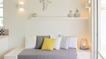 Villa, 2 Bedrooms, Accessible, Garden View | Private kitchen