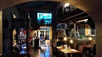 Bar (en la propiedad)