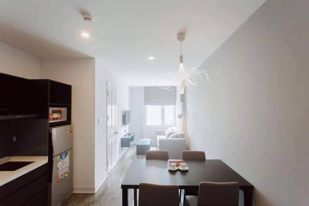 Apartment, 1 Bedroom | Living area