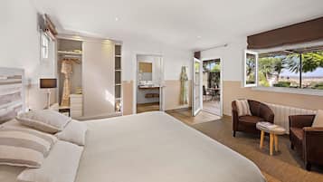 Habitación Deluxe doble, lanai, en la zona del jardín | Ropa de cama de alta calidad y edredones de plumas