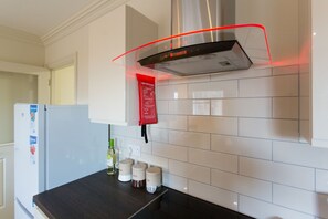 Luxury Studio, Kitchen, Ground Floor | Private kitchen - SpaceSavers (Sheffield)