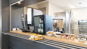 Desayuno buffet todos los días (con cargo)