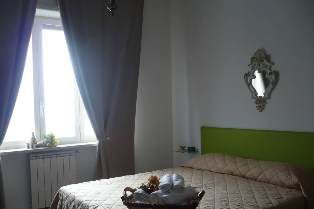 Premium bedding, down duvets, pillow-top beds, minibar