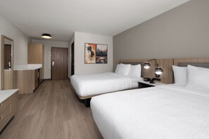 1 bedroom, premium bedding, pillow-top beds, desk