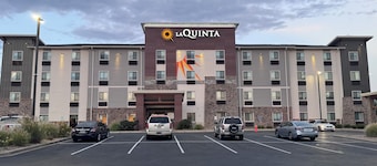 La Quinta Inn & Suites by Wyndham Greenville Woodruff