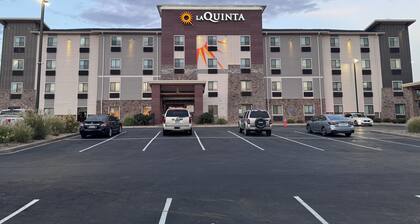 La Quinta Inn & Suites by Wyndham Greenville Woodruff