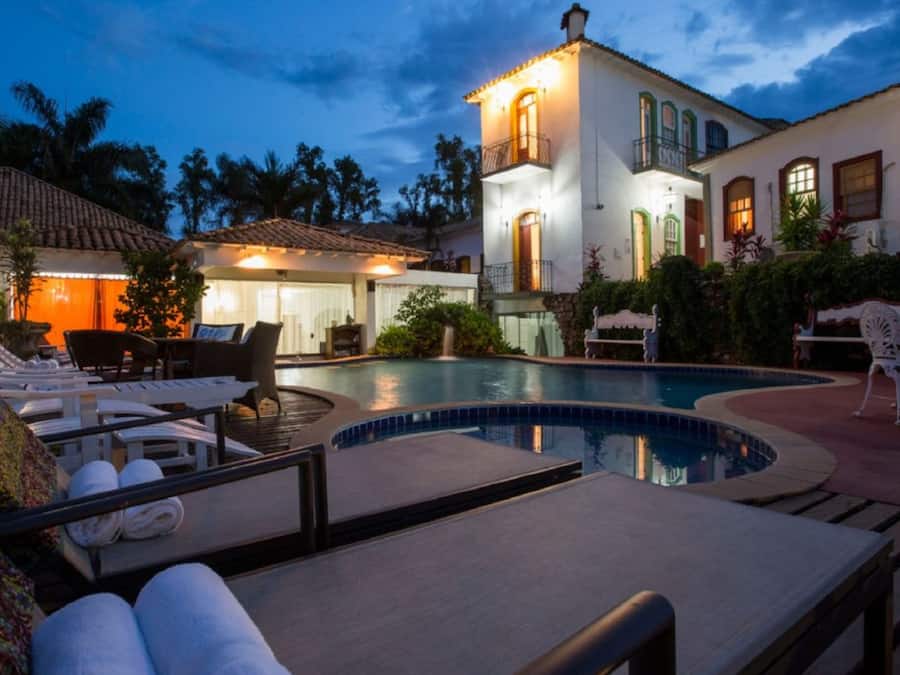 2 piscinas al aire libre, sillones reclinables de piscina